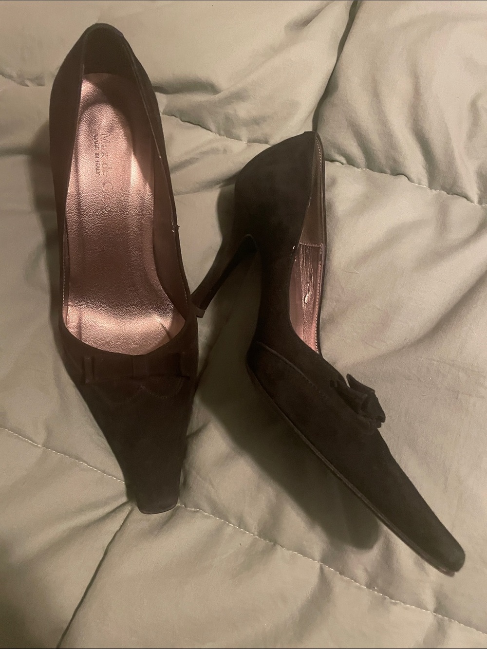 Max de Carlo Black Suede Pointed Toe Heel with Bow Accent